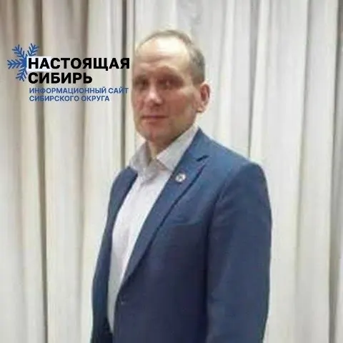 Следственные органы возбудили уголовное дело после того, как во время ночной охоты сторож получил тяжёлые ранения; участниками были экс-депутат и директор школы.