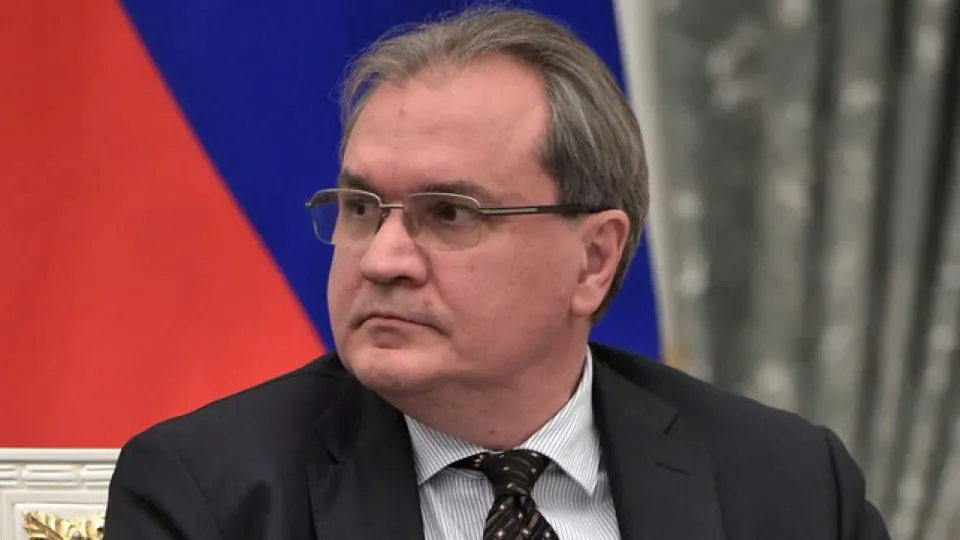 Возможные изменения в учебной нагрузке и правилах поступления, обсуждаемые в связи с реформами образования и подготовки кадров.