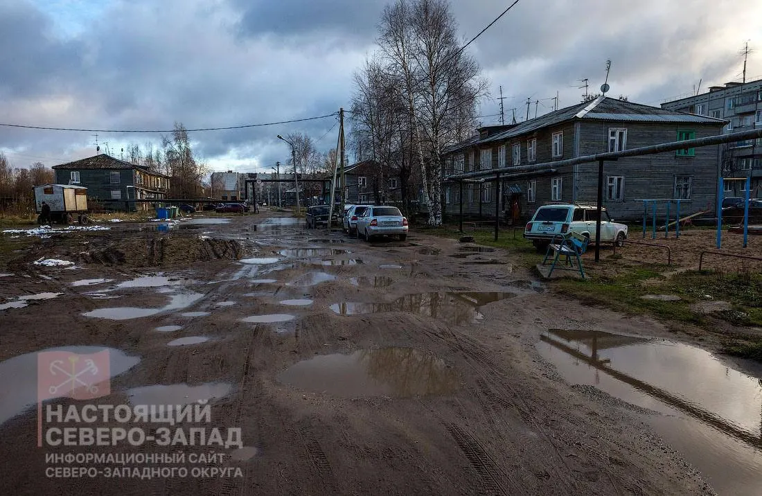 Администрация города объявила паузу в программе благоустройства дворов на следующий год, очереди остаются длинными.