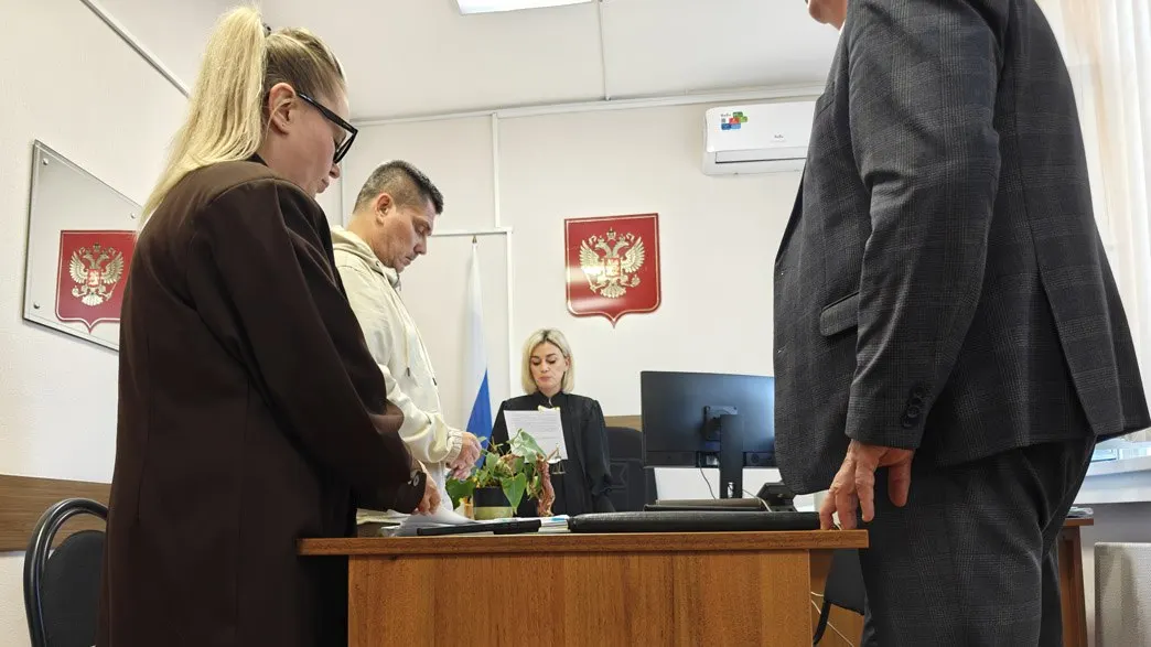 Суд вынес три штрафа по 30 тысяч рублей за публикации о беспилотниках, основанные на запрете регионального штаба. Информация о документе недоступна для широкого круга читателей.