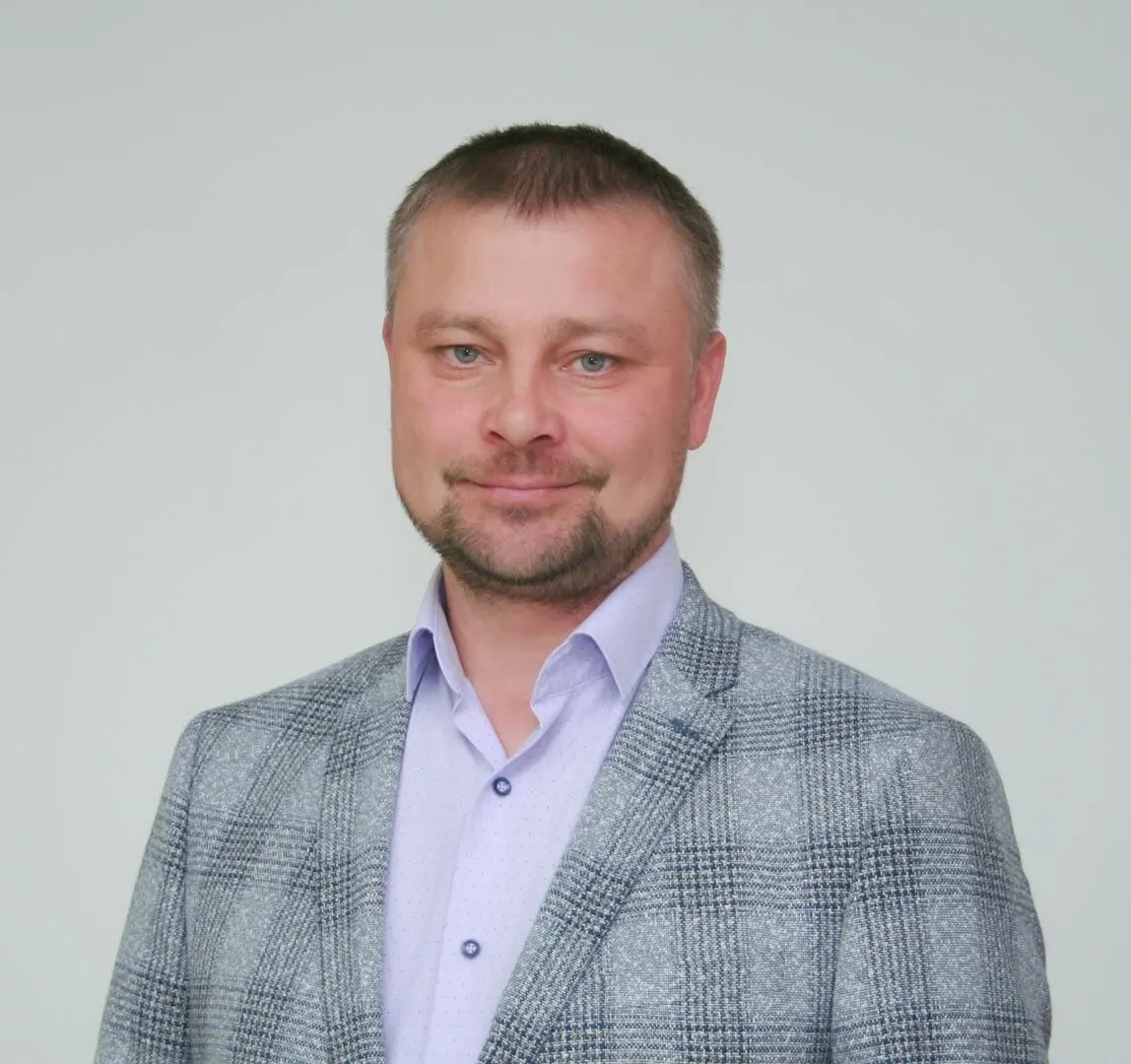 Расследование по делу бывшего министра сельского хозяйства Удмуртии завершено: ему предъявлены обвинения в незаконном хранении наркотических средств и злоупотреблении должностными полномочиями; сообщается о перераспределении бюджета на субсидию в 41 млн рублей и о предъявлении нового обвинения.