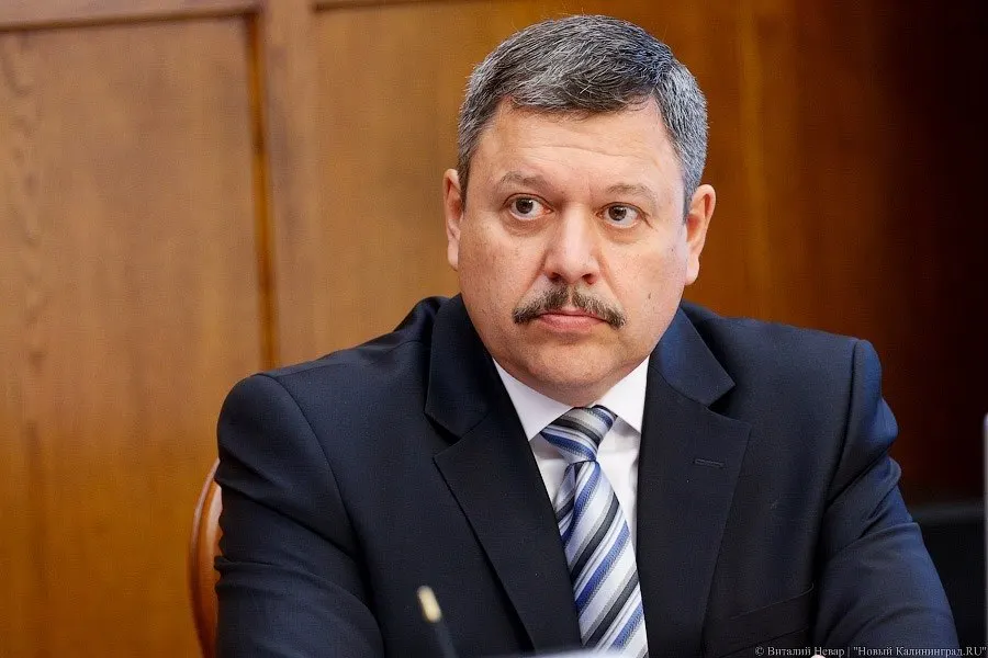Доля вклада особой экономической зоны в рост региона упала до примерно 4%; эксперты подчёркивают исчезновение уникальных стимулов эпохи 90‑х и начала 2000‑х.