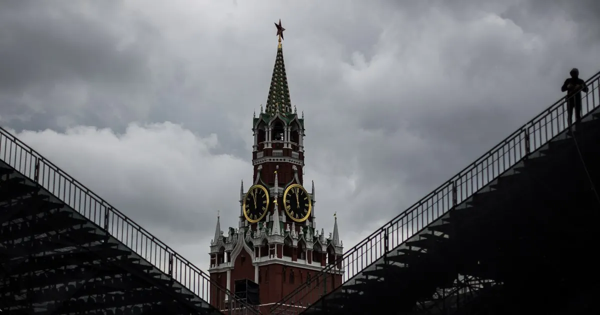 Пресс-секретарь Кремля прокомментировал заявление Зеленского об опасности 40-дневной операции против России, отметив эхо таких рассуждений в Киеве, среди граждан и в экономике Украины.