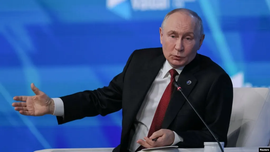 Петр Павел предложил выбрать одного или нескольких представителей ЕС с общим мандатом на переговоры с Россией, подчеркнув важность единого подхода.