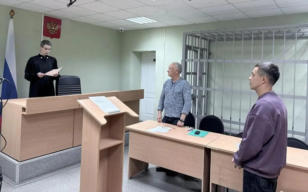 Суд вынес крупные штрафы двум жителям республики за перечисление средств на некоммерческую организацию, признанную экстремистской и ликвидированную.