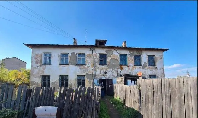 Муниципалитет намерен переселить жильцов аварийного дома через принудительное изъятие недвижимости и выплаты компенсаций.