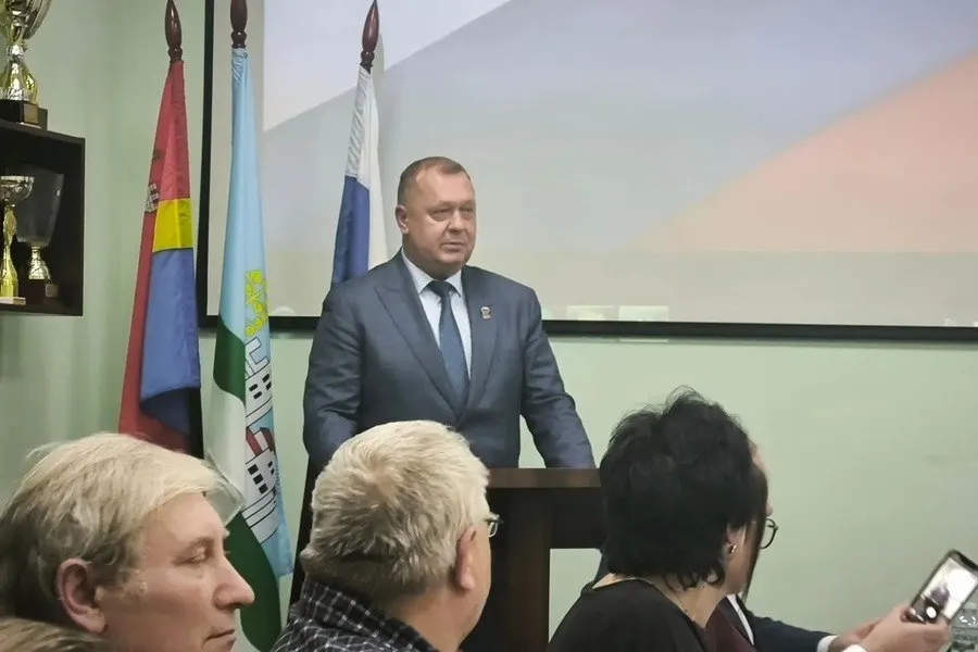 Новым главой Неманского муниципального округа стал Олег Шевкунов. Ранее он занимал должность исполняющего обязанности главы администрации округа.