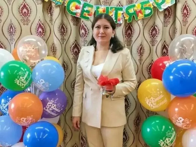Жители региона назвали победителей в нескольких номинациях: самой красивой учительницей стала Эльвина Ахметова, лучшим учителем информатики — Иван Аристов, победитель номинации «Вот это талант!» — Андрей Комаров.