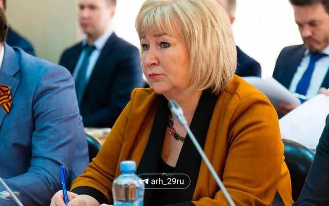Елена Вторыгина получила полномочия по взаимодействию с федеральными органами власти; она продолжит реализацию проектов региональной политики и будет курировать вопросы семейной поддержки, а также работать с землячеством в Москве.