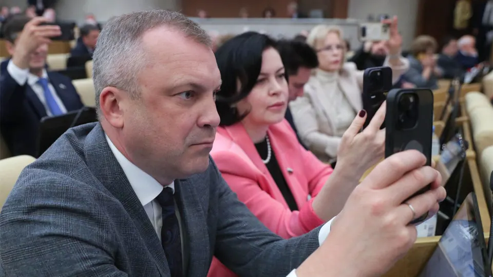 Парламент начнет курс по искусственному интеллекту на площадке Сберуниверситета, где эксперты и руководство Сбера расскажут о применении ИИ в госуправлении.