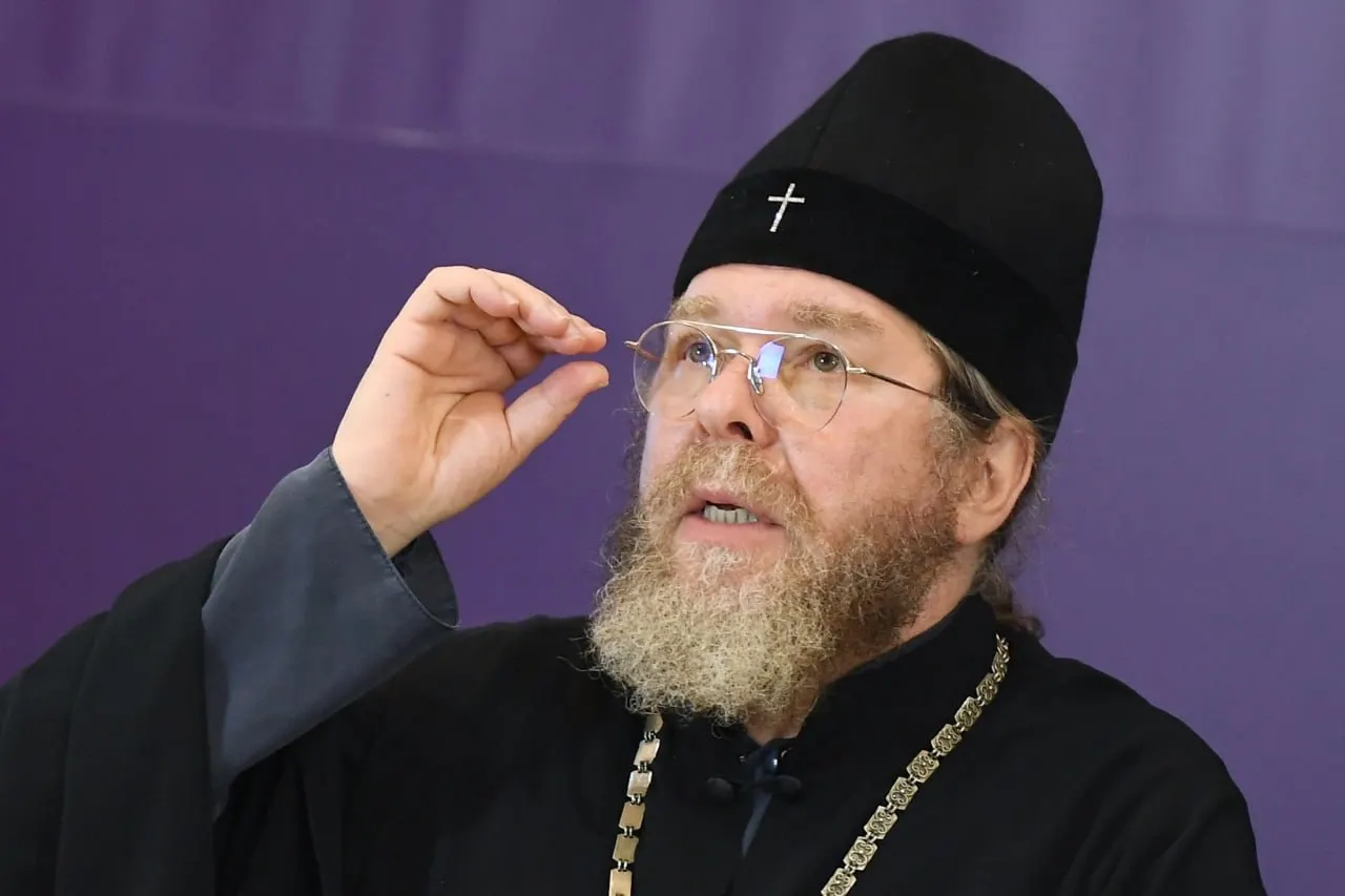 Глава Русской православной церкви заявил, что пренебрежение критическим подходом к искусственному интеллекту может привести к деградации интеллекта у пользователей.