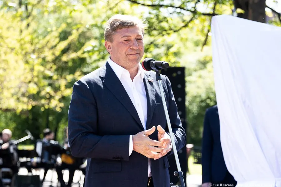 Александр Ярошук избран сенатором Законодательного собрания Калининградской области; за него проголосовали все 36 депутатов.