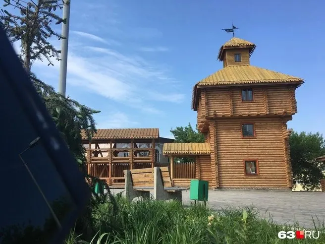 Историческая заметка о попытке поджога города в год основания крепости и разоблачении заговора.
