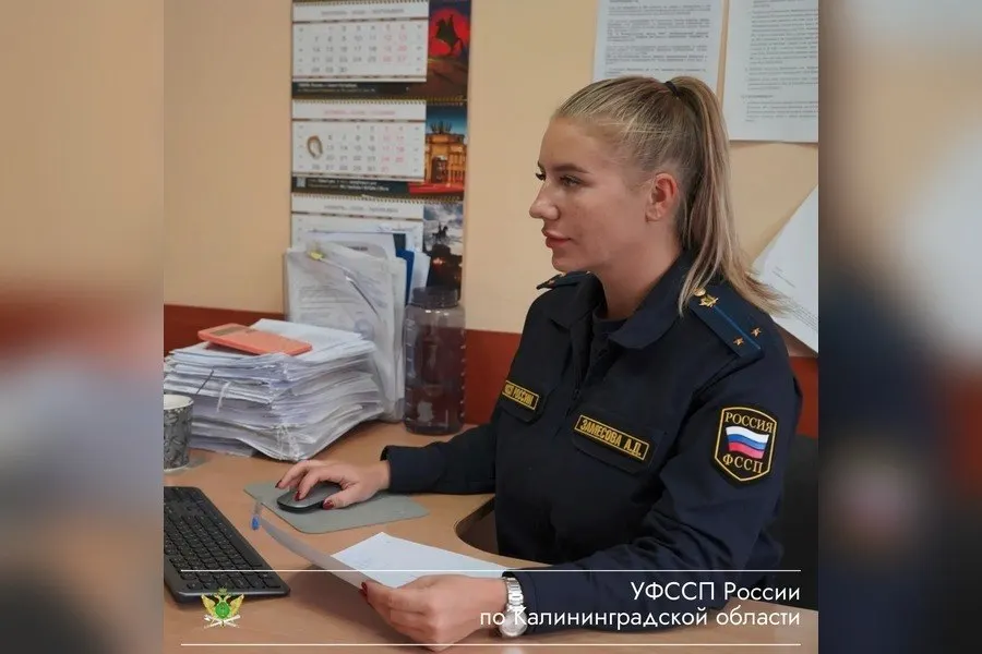 Судебные приставы добились выплаты задолженности по зарплате трём бывшим сотрудникам; после ареста служебного автомобиля предприятие погасило долг в размере 830 тысяч рублей и выплатило 100 тысяч исполнительского сбора.