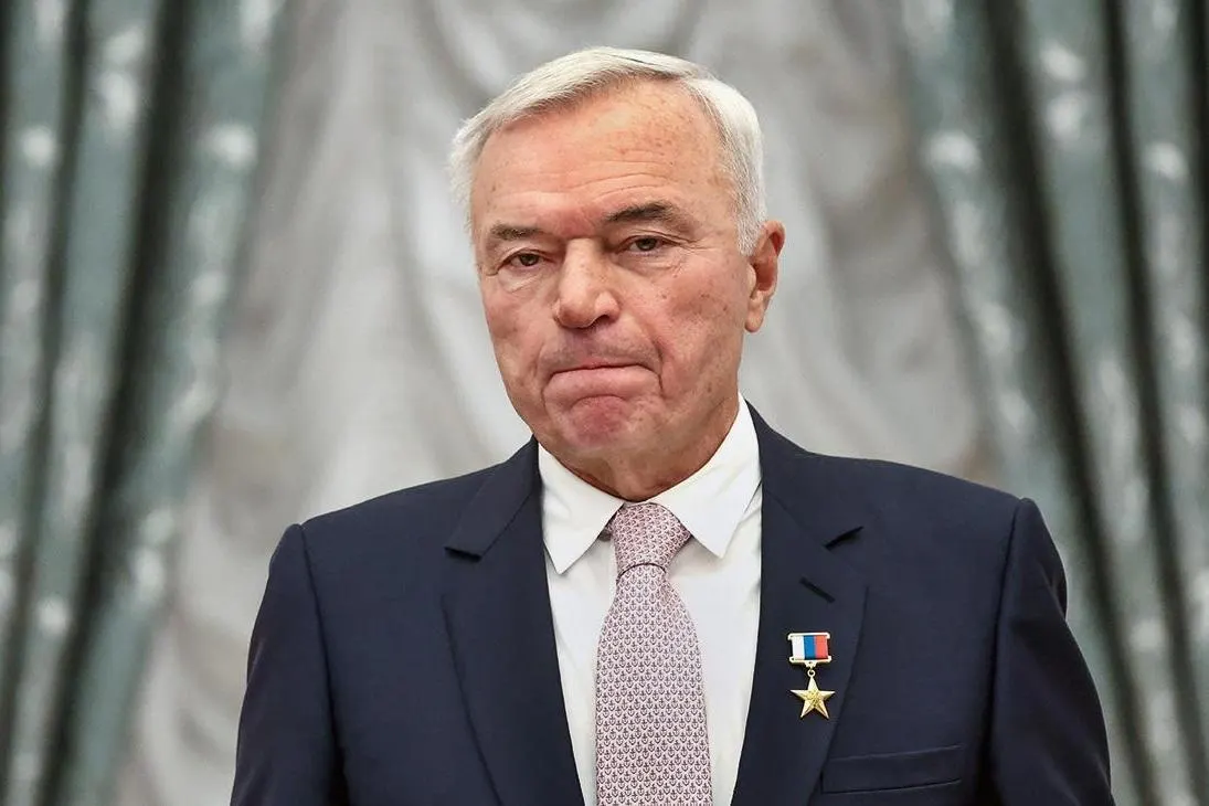 Президент России присвоил орден за вклад в развитие отечественной промышленности; темой награды остаются связи металлургии с экономикой и оборонным комплексом.